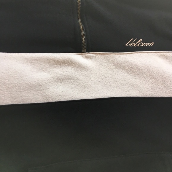 Volcom Sweatshirt - Picture 4 of 8